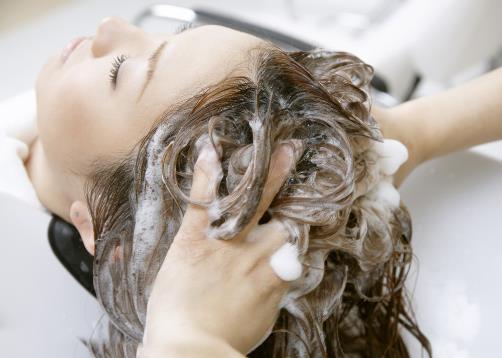 如何洗头能有效减少掉发？正确的洗头方法防脱发